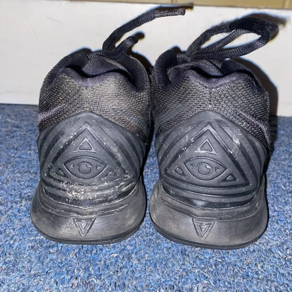 Nike Kyrie Irving youth boys 6 mid top eye tie up basketball shoes black